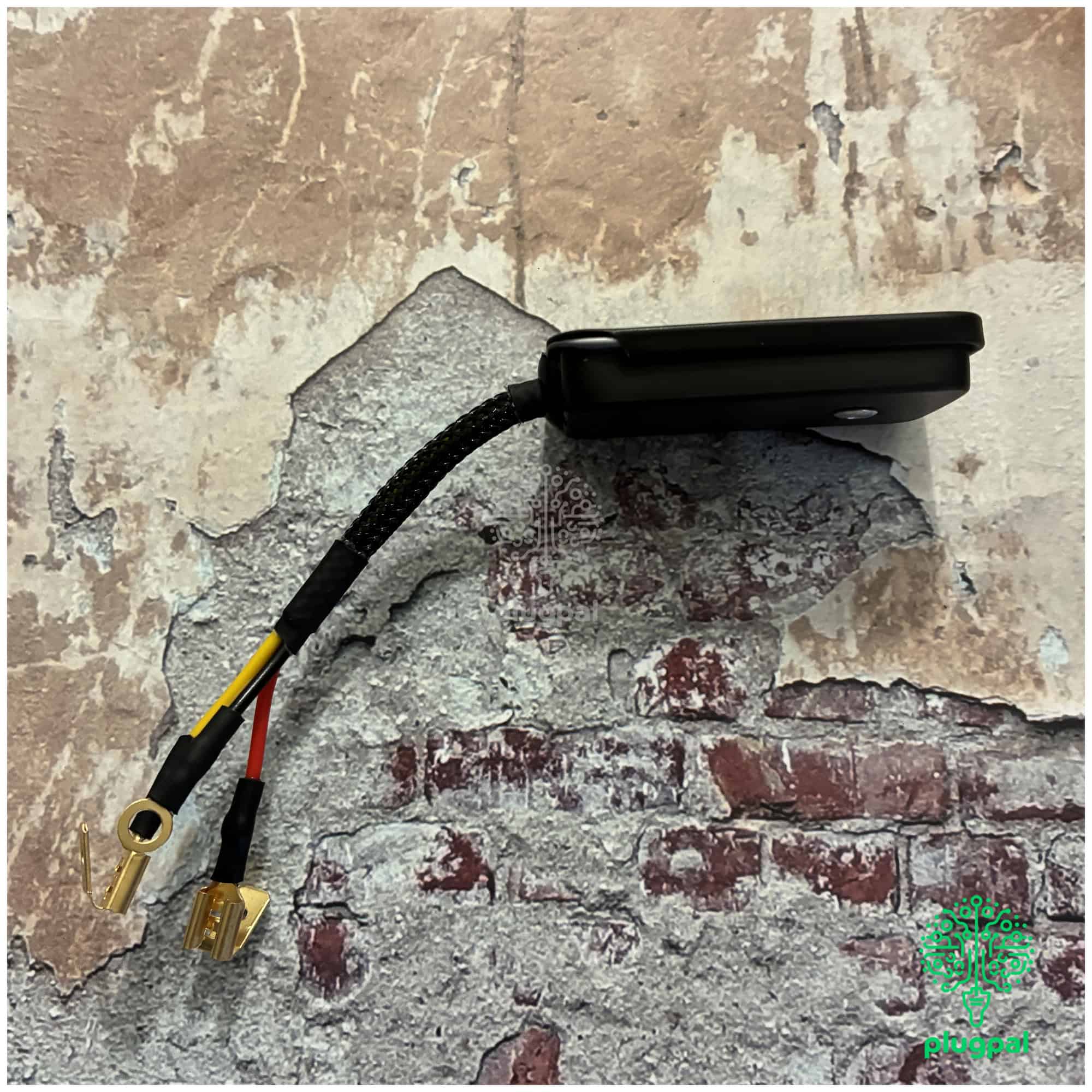 Ford 5V Solid State Voltage Stabiliser