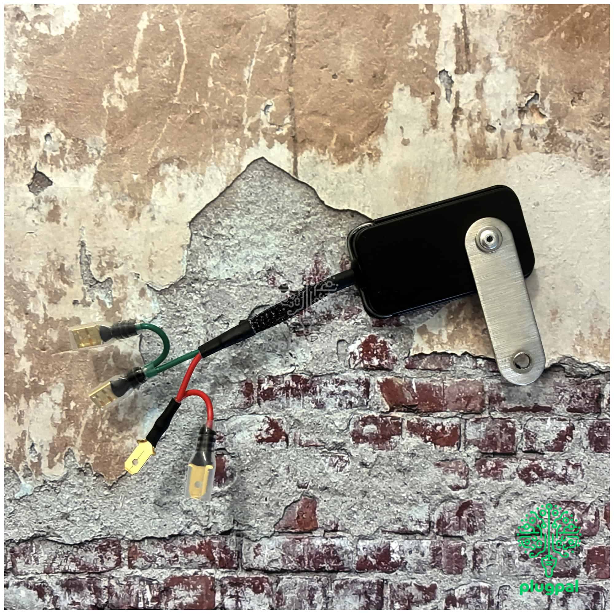 10V Solid State Voltage Stabiliser Dual Output With Bracket
