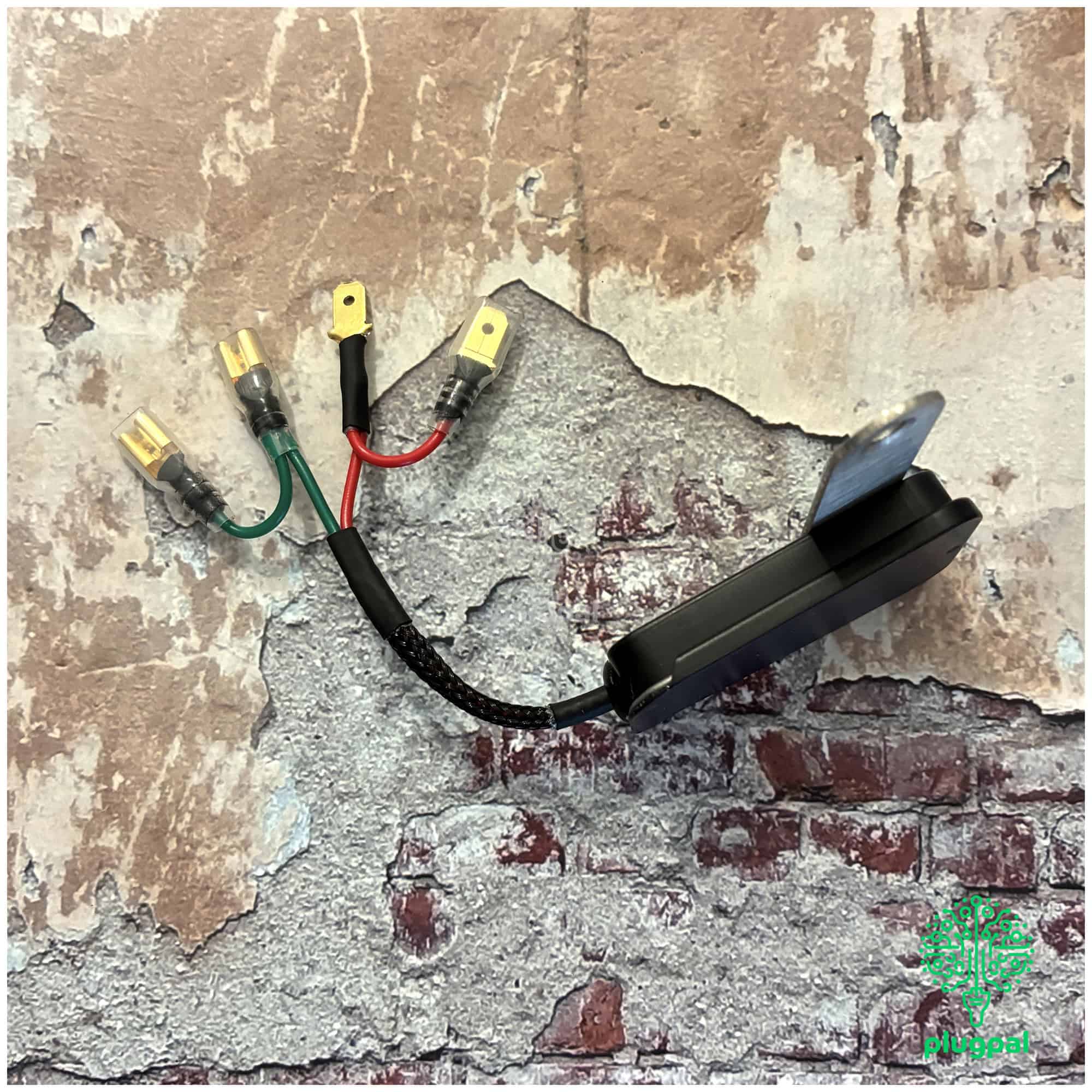 10V Solid State Voltage Stabiliser Dual Output With Bracket